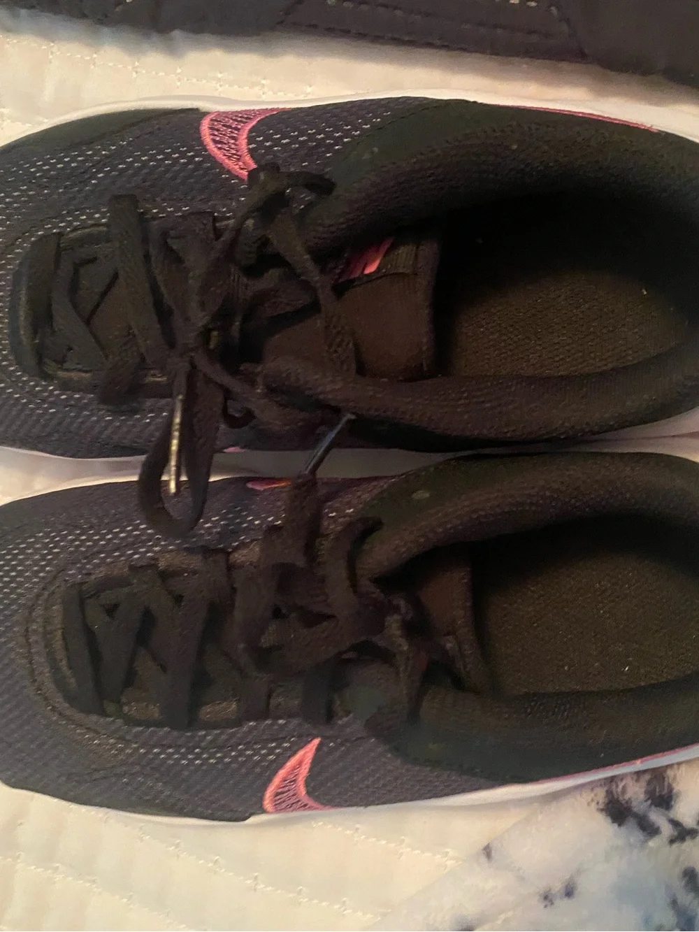 Nike Women's Black and Pink Running Sneakers
